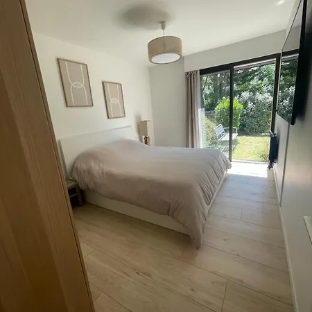 Maison Calme Aperçu Avec Piscine Privée à 28